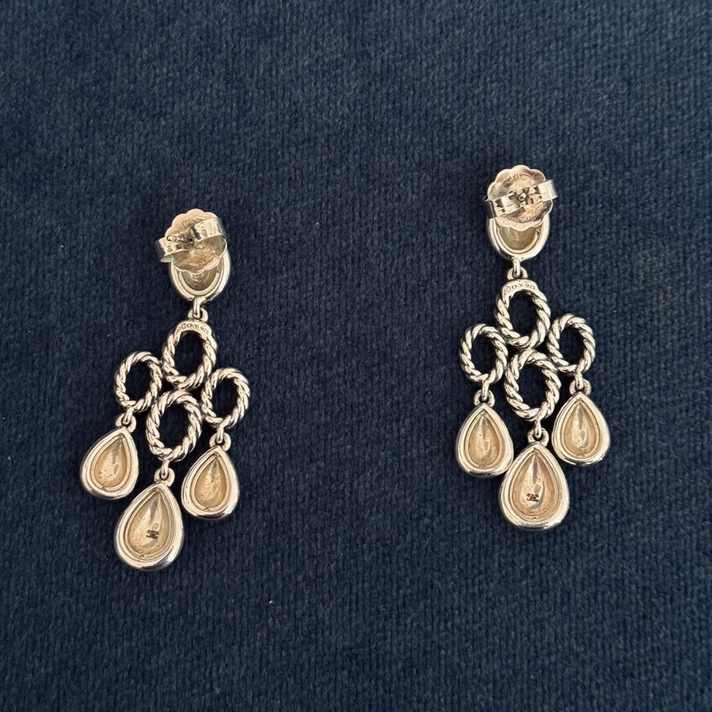 David Yurman Women’s Two-Tone Sculpted Cable Chandelier Earrings - Picture 4 of 5